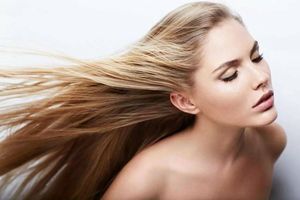 Produkty do odbudowy włosów: jak sprawić, by loki były zdrowe i piękne